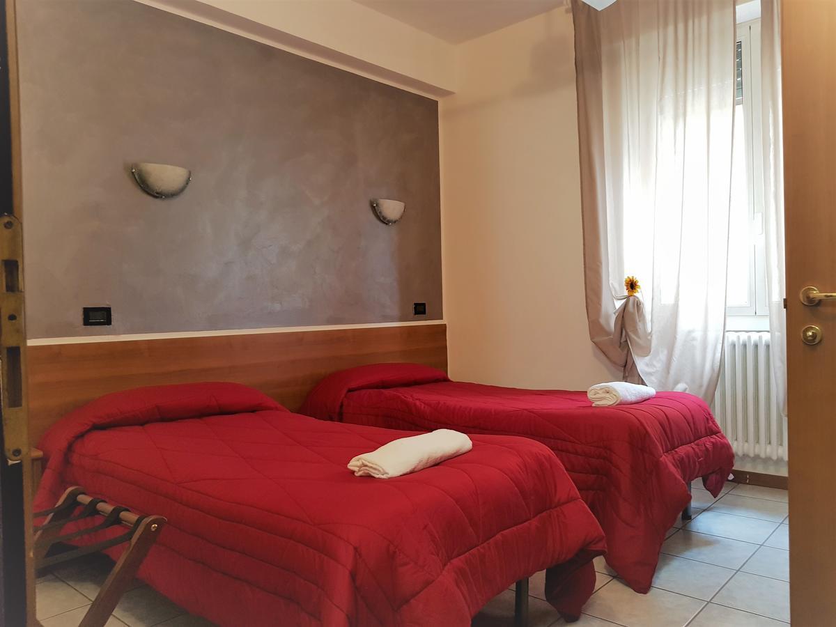 Hotel Marinoni Lomazzo Eksteriør billede