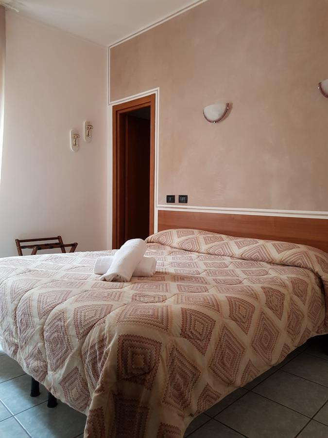 Hotel Marinoni Lomazzo Eksteriør billede