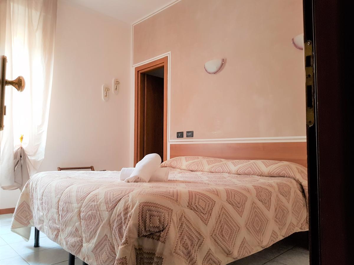 Hotel Marinoni Lomazzo Eksteriør billede
