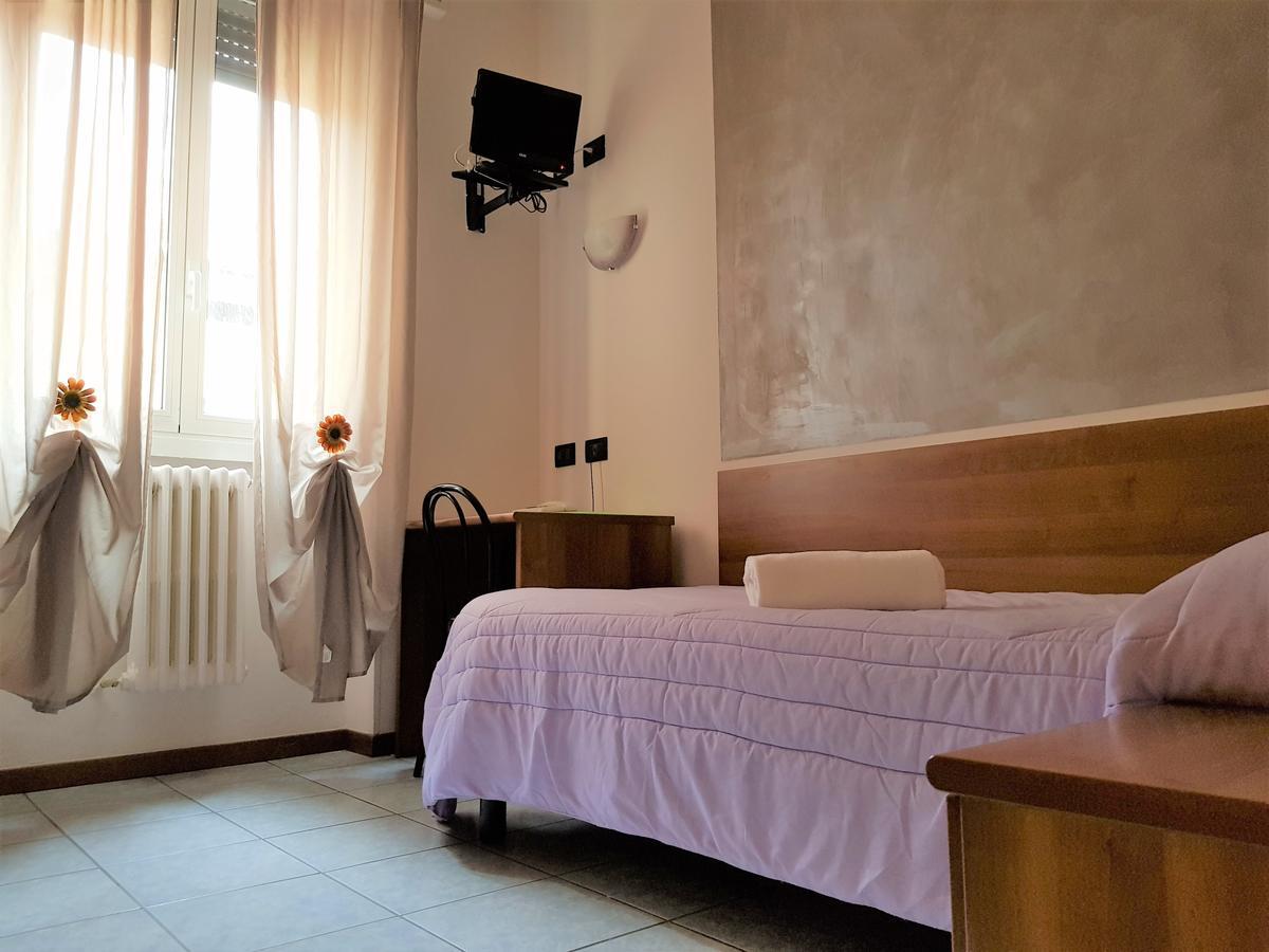 Hotel Marinoni Lomazzo Eksteriør billede