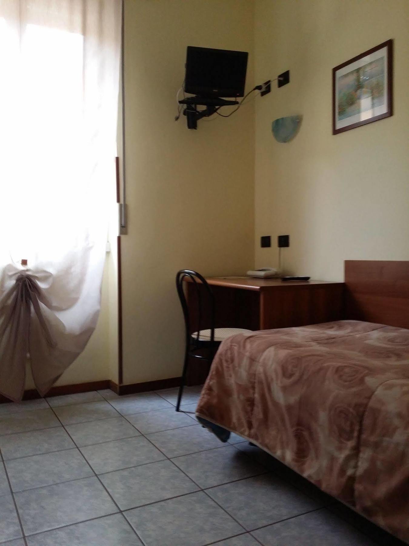 Hotel Marinoni Lomazzo Eksteriør billede