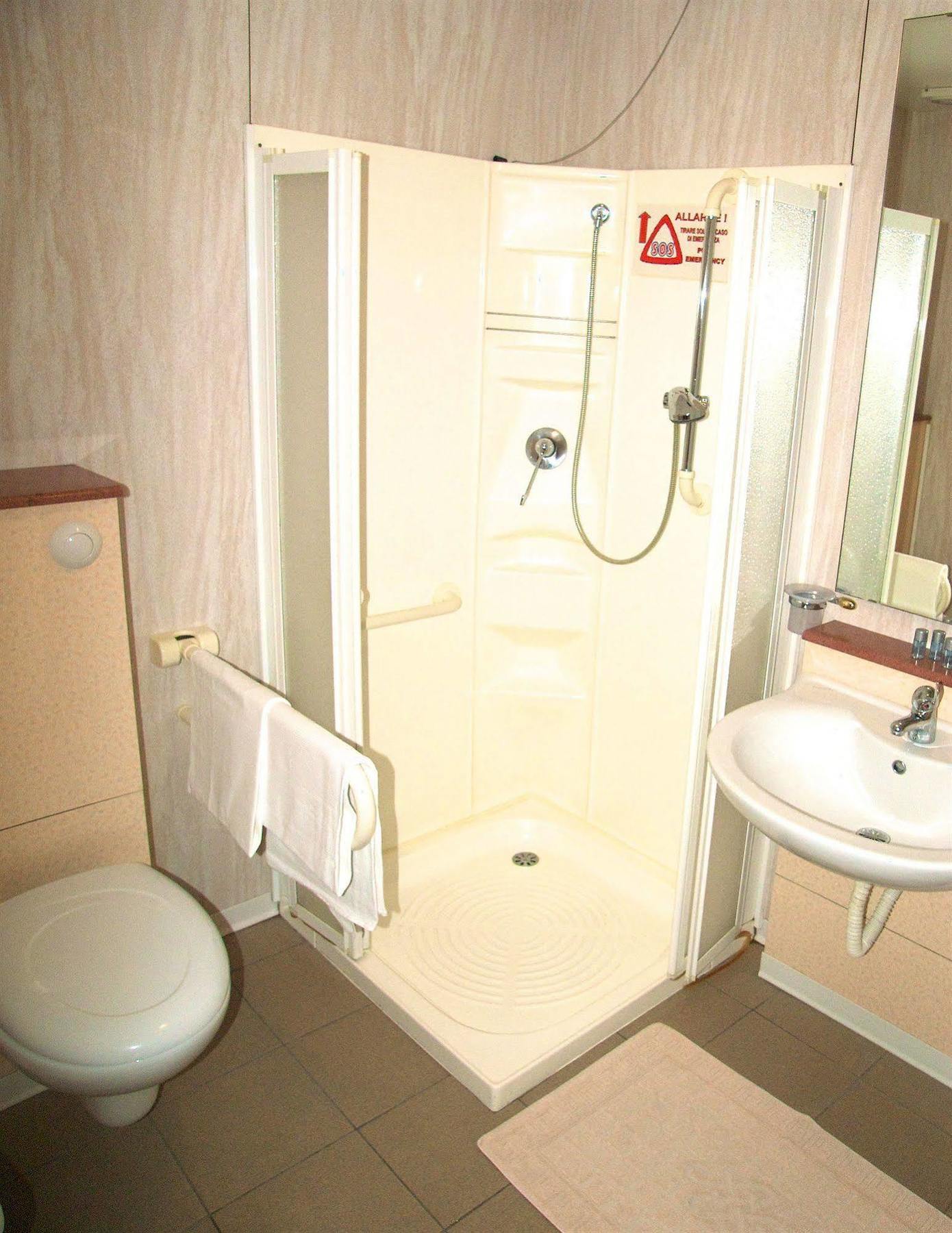 Hotel Marinoni Lomazzo Eksteriør billede