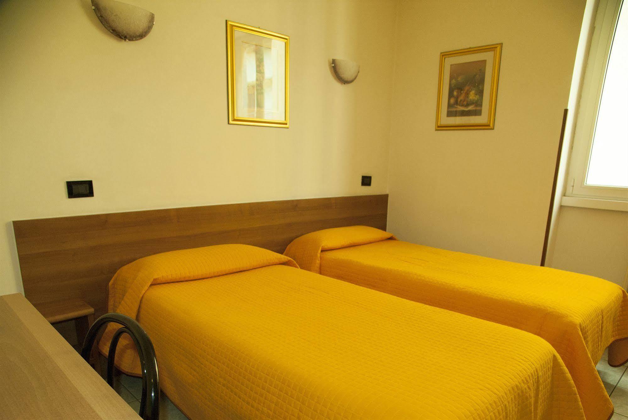 Hotel Marinoni Lomazzo Eksteriør billede