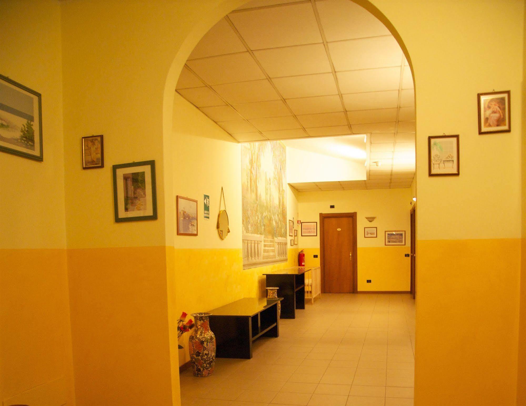 Hotel Marinoni Lomazzo Eksteriør billede